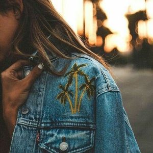 SOLD Levi's Palm embroidered Denim Jacket